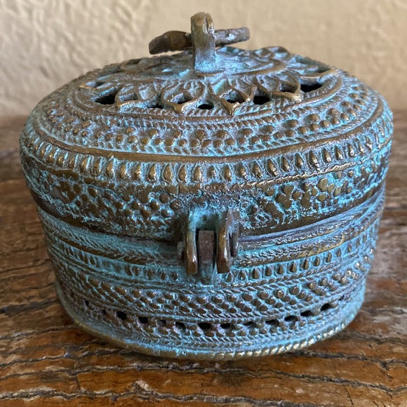 🦋Rare🦋Antique 1940’s Brass Cricket/Trinket Box - Picture 6 of 7